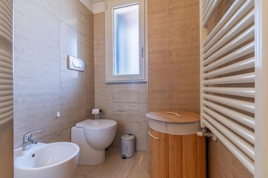 Unique & Strategic Flat, 50M From M4 Station Apartment Milan Luaran gambar
