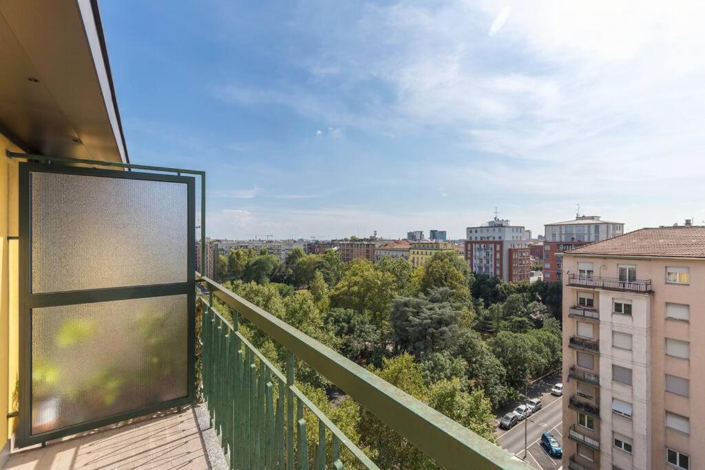 Unique & Strategic Flat, 50M From M4 Station Apartment Milan Luaran gambar